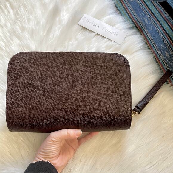 Louis Vuitton Bordeaux Taiga Leather Baikal Wristlet Pouch Clutch SLG - Picture 1 of 12